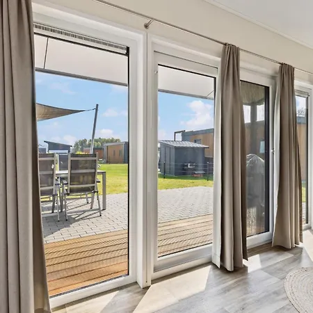 2 Bedroom Beautiful In Dom wakacyjny Susel
